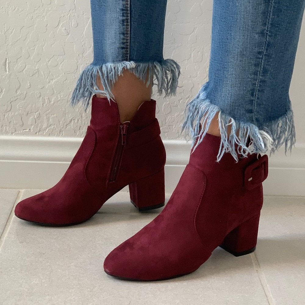 NIB Red Wine Buckle Detail Chic Ankle Booties - Picture 2 of 8